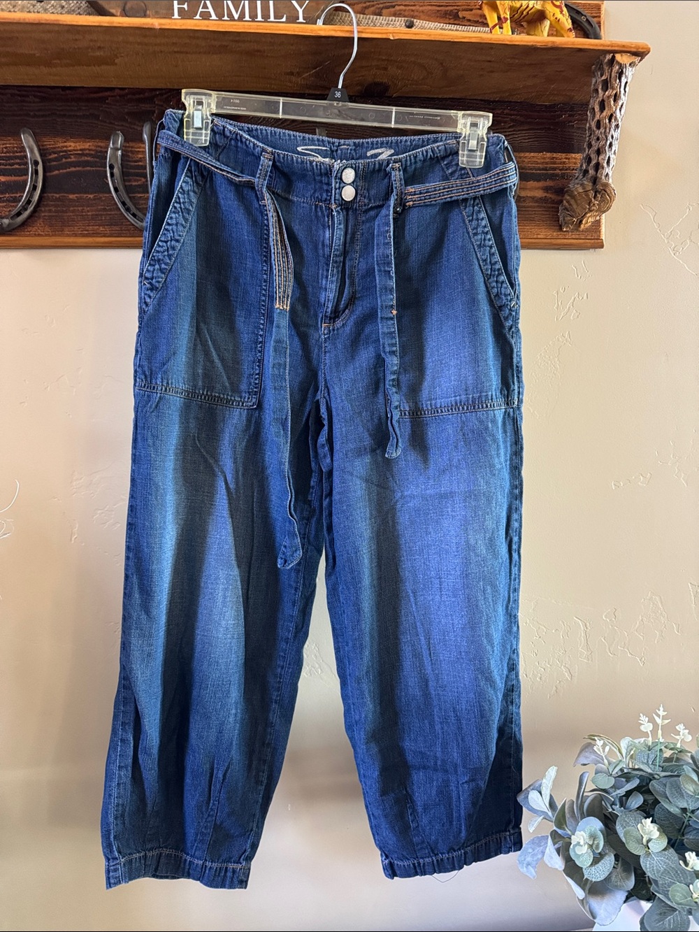Seven7 Women's Relaxed Blue Denim Wide Leg Capri Jeans